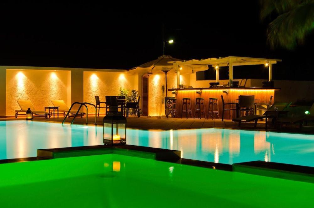 Maltezana Beach Hotel Bagian luar foto