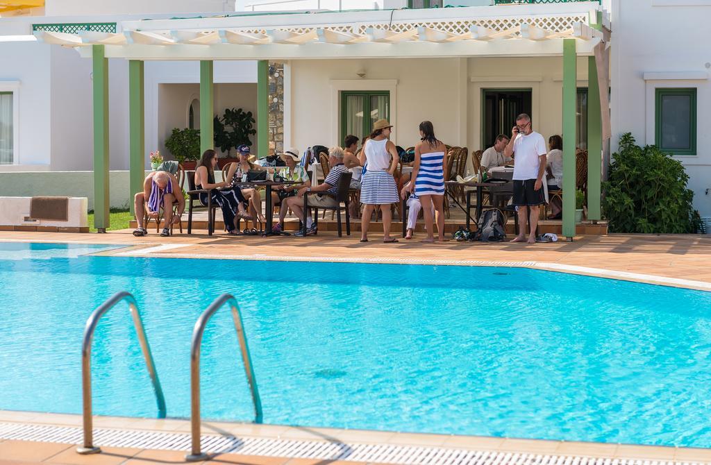 Maltezana Beach Hotel Bagian luar foto